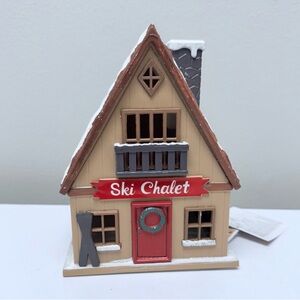 Target LED Ski Chalet Cabin Houses Village, 6.5" tall, batteries included, New!